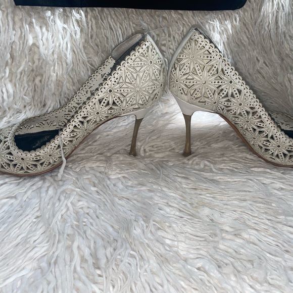 Nicholas Kirkwood White leather cutout pumps - Picture 3 of 3